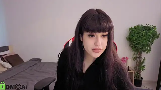 Erika peach online show from 6, 10, 2025