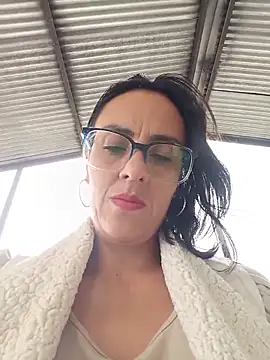 Jade 1-9 online show from 4, 6, 2026