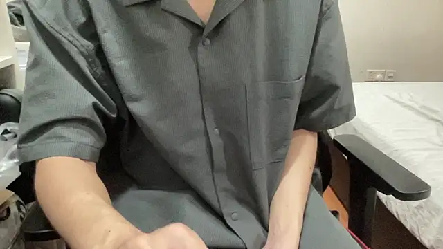 16hornydog online show from 8, 11, 2025