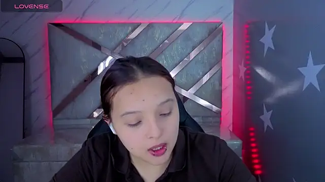 Snapshot of mia_foster_t chatting on 19, 7, 2026 mia foster t online show from 19, 7, 2026