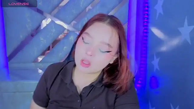 Snapshot of mia_foster_t chatting on 12, 6, 2026 mia foster t online show from 12, 6, 2026