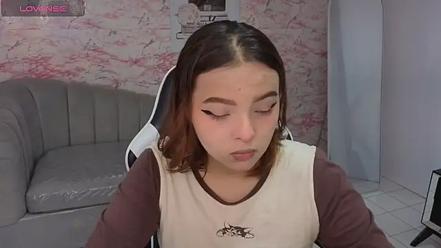 mia foster t online show from 20, 2, 2026