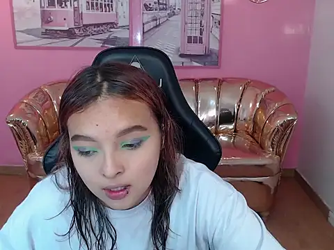 mia foster t online show from 11, 10, 2025