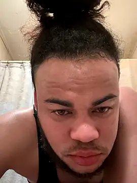 familia0210 online show from 17, 10, 2025