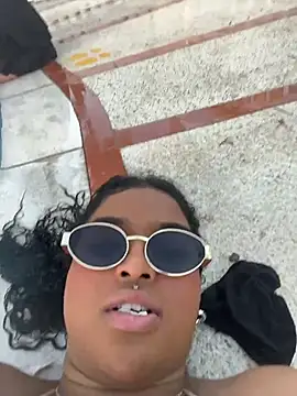 mitschellfox21 online show from 2, 4, 2026