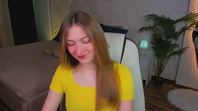 Snapshot of AngelAnabelle chatting on 9, 10, 2025 AngelAnabelle online show from 9, 10, 2025