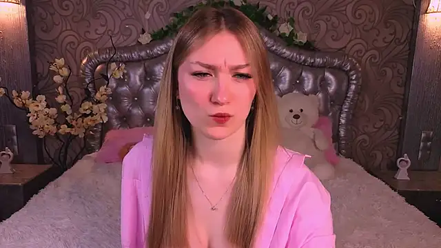 AngelAnabelle online show from 18, 3, 2026