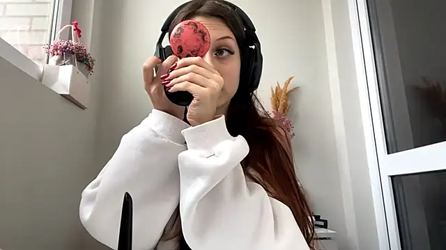 Nayra flash online show from 10, 10, 2025