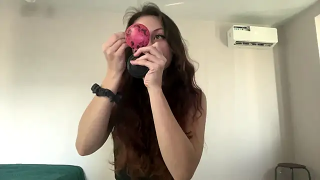 Nayra flash online show from 24, 10, 2025