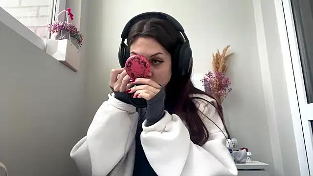 Nayra flash online show from 15, 10, 2025