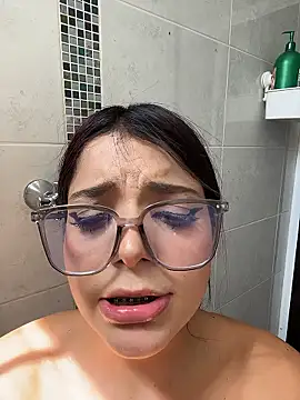 ArieliciousXXX online show from 5, 1, 2026