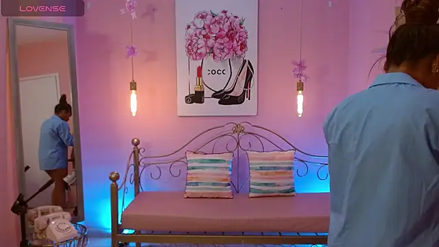 ingrid03 taffur online show from 18, 4, 2026