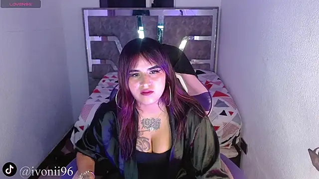 Snapshot of ivoni chatting on 21, 11, 2025 ivoni online show from 21, 11, 2025