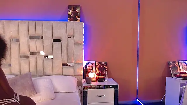 Emily knights online show from 22, 11, 2025