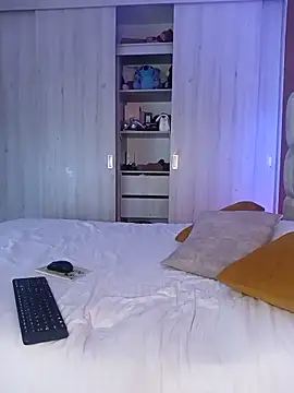Emily knights online show from 24, 5, 2026