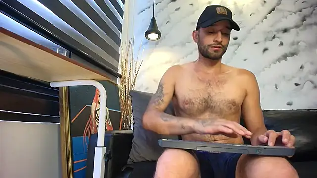 Max Miller S online show from 17, 10, 2025