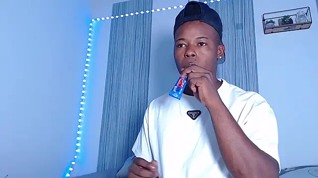 Dark stallionX online show from 28, 11, 2025