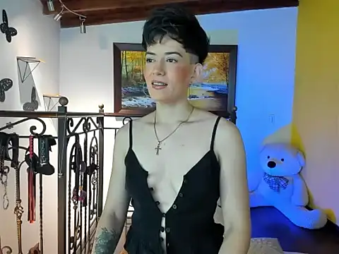 Zulyhenao online show from 27, 11, 2025