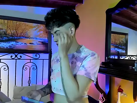 Zulyhenao online show from 8, 10, 2025