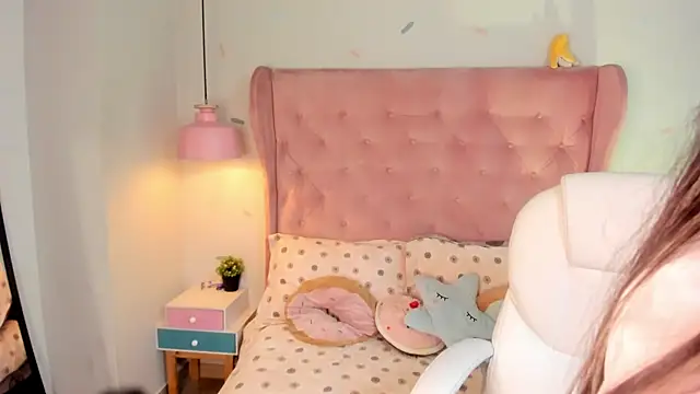 Vanelope evanss online show from 15, 11, 2025