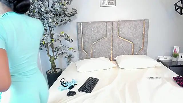 Nahomycarterr online show from 11, 11, 2025