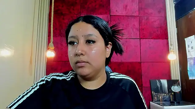 DulcineaSaenz online show from 2, 10, 2025