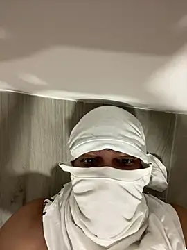 chicosecreto1 online show from 2, 10, 2025