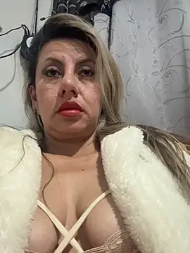 Snapshot of GisellTorres36 chatting on 1, 12, 2025 GisellTorres36 online show from 1, 12, 2025