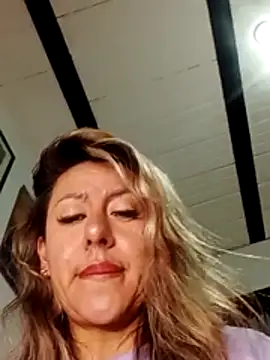 Snapshot of GisellTorres36 chatting on 18, 4, 2026 GisellTorres36 online show from 18, 4, 2026