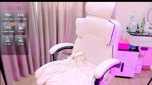  Aria Moonie online show from 8, 3, 2026