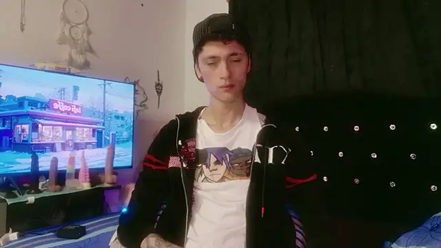 Tyler cat online show from 18, 12, 2025