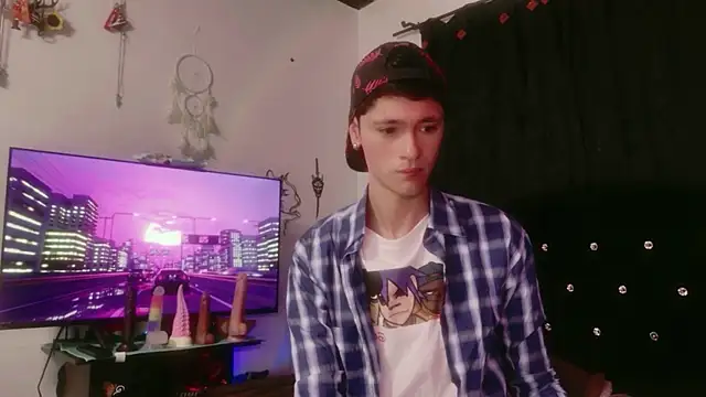 Snapshot of Tyler_cat chatting on 26, 11, 2025 Tyler cat online show from 26, 11, 2025