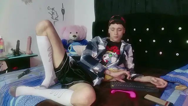 Tyler cat online show from 7, 1, 2026