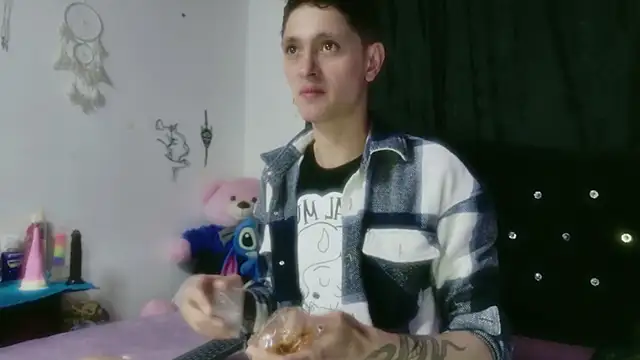 Tyler cat online show from 2, 2, 2026