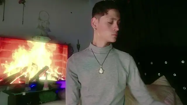 Snapshot of Tyler_cat chatting on 3, 11, 2025 Tyler cat online show from 3, 11, 2025