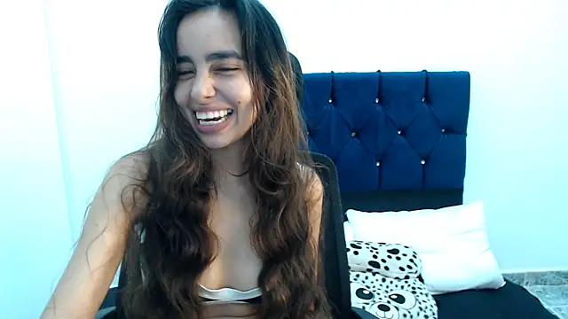 Snapshot of solarboom18 chatting on 18, 10, 2025 solarboom18 online show from 18, 10, 2025