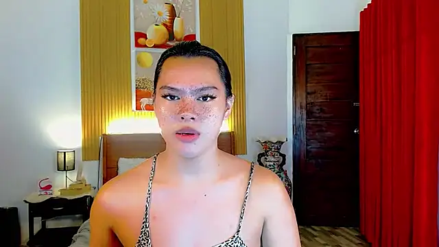 fallinLunaxX online show from 3, 10, 2025