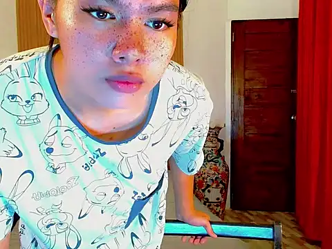 fallinLunaxX online show from 14, 10, 2025