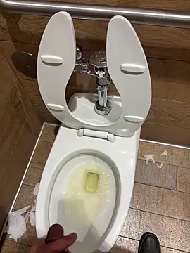 ayrtonmen online show from 2, 3, 2026