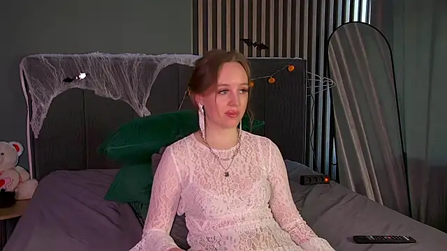 Snapshot of KathyStewart chatting on 3, 11, 2025 KathyStewart online show from 3, 11, 2025