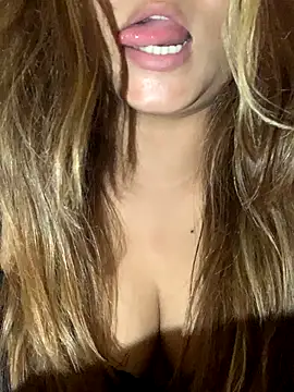 hottylover03 online show from 7, 10, 2025