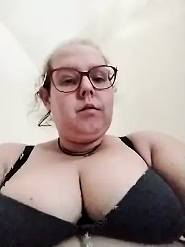 Ojitosclaros191 online show from 5, 10, 2025