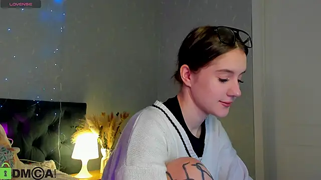 Snapshot of Stacey_Lace chatting on 19, 10, 2025 Stacey Lace online show from 19, 10, 2025