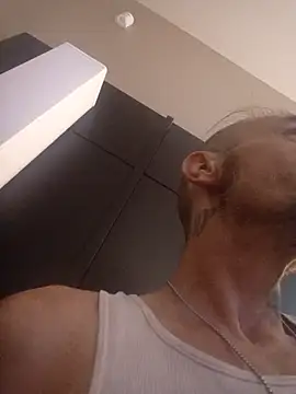 LetMeLiqU online show from 7, 10, 2025