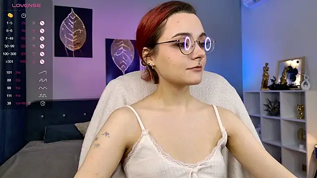 Snapshot of ElizabethMilller_ chatting on 1, 12, 2025 ElizabethMilller online show from 1, 12, 2025