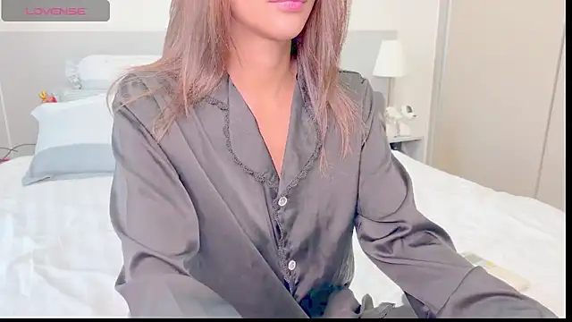 Lil asianxyz online show from 18, 4, 2026