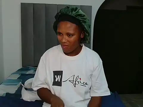 Sex bomb30 online show from 26, 10, 2025