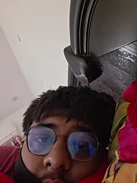 Snapshot of UsurpedThaw chatting on 23, 11, 2025 UsurpedThaw online show from 23, 11, 2025