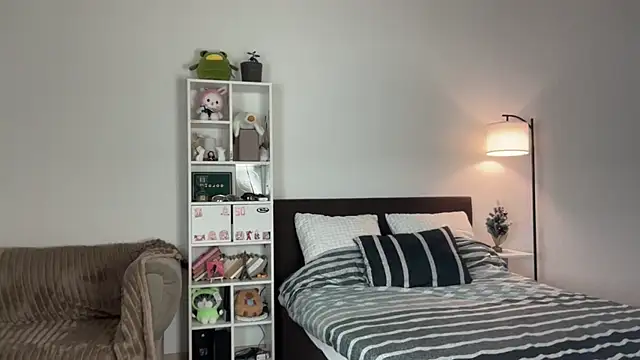 yourlittlesunrise  online show from 17, 1, 2026