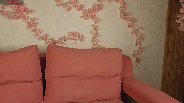 L1na Reeds online show from 19, 11, 2025